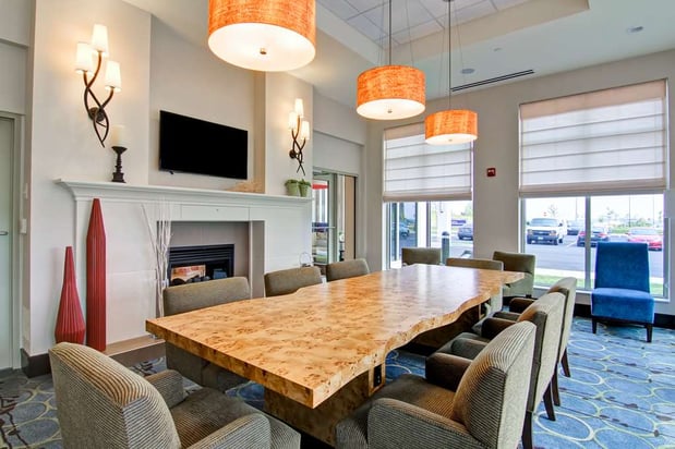 Images Hilton Garden Inn Woodbridge