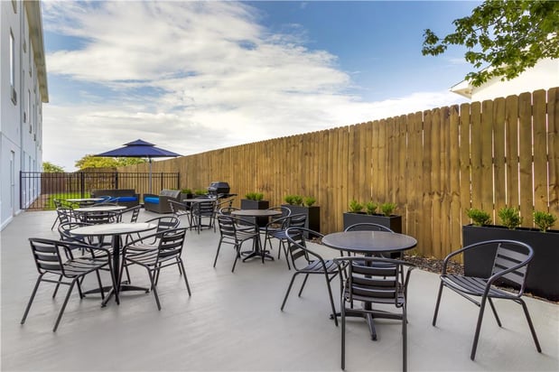 Images Best Western Plus Executive Hotel & Suites