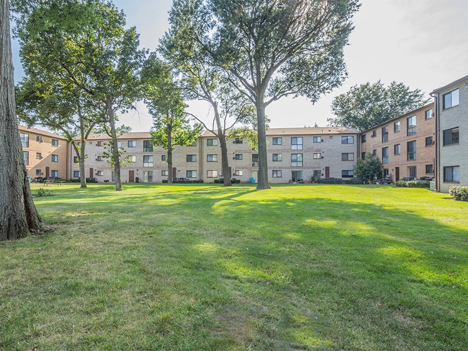 Rose Hill Apartments Outside