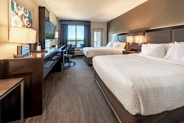 Images Holiday Inn Owensboro Riverfront by IHG