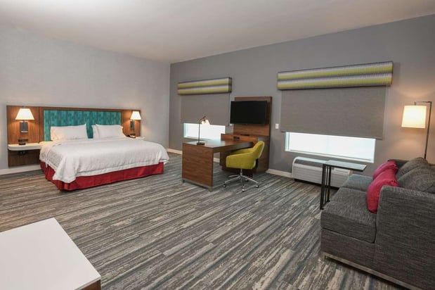 Images Hampton Inn & Suites Cincinnati Liberty Township