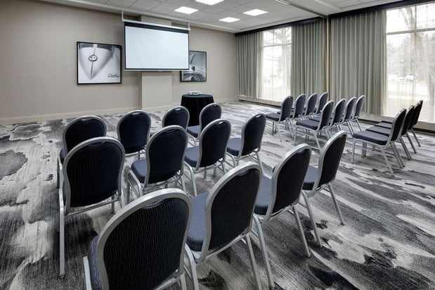 Images Embassy Suites by Hilton Detroit Troy Auburn Hills