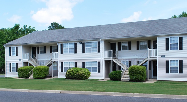 Images London Towne Apartments