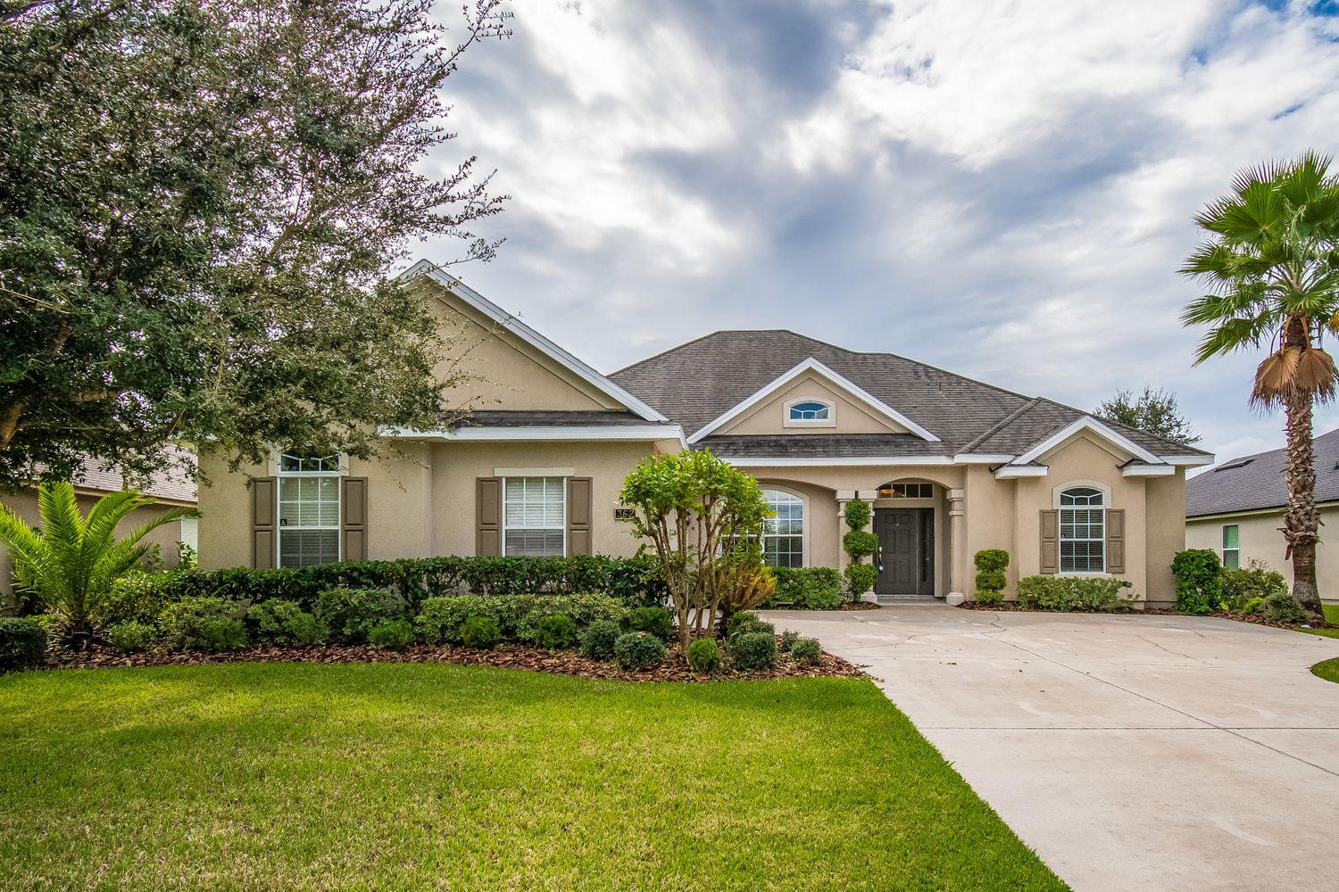 Stunning home with extra large driveway at Invitation Homes Jacksonville.