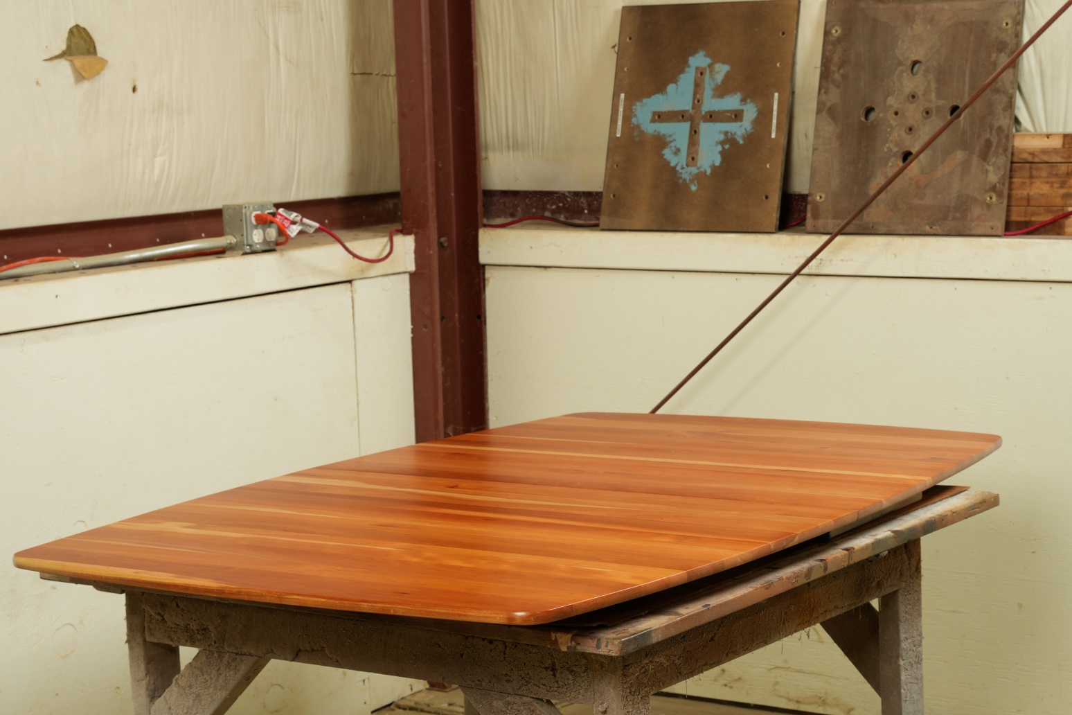 DIning table top restoration finished - after