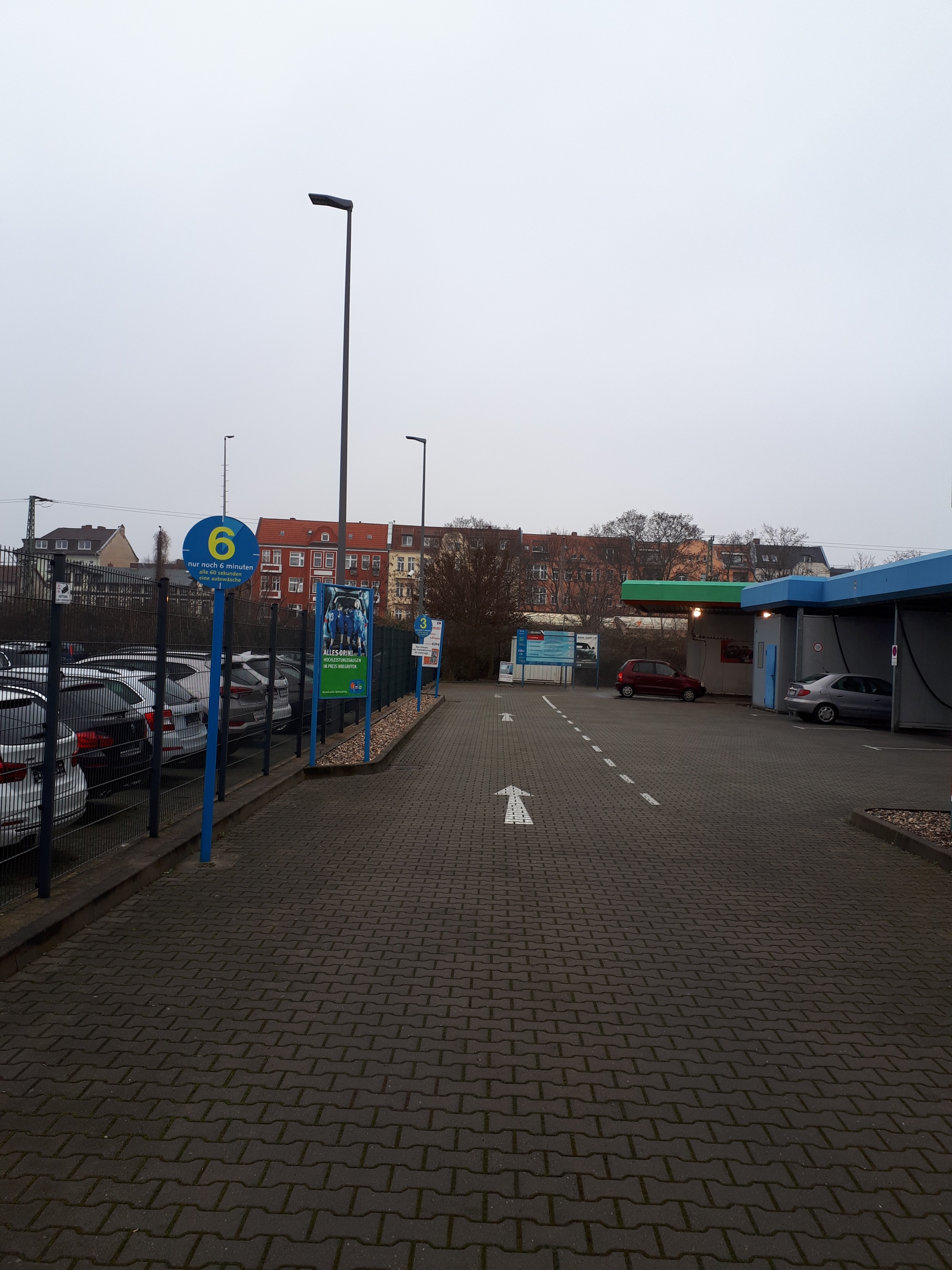 IMO Car Wash, Brunsbütteler Damm 92 in Berlin