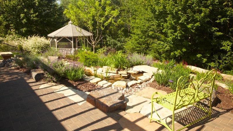 photo of the butterfly bench on the grounds of Aspirus Hospice House