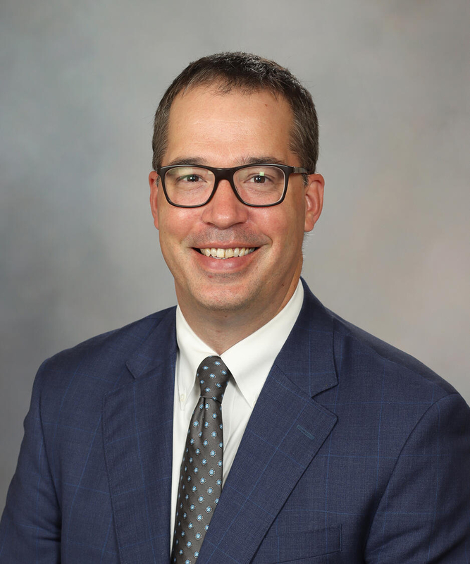 Dr. Tad Mabry, MD - Rochester, MN - Orthopedic Surgery, General Surgeon, Orthopedic Surgeon