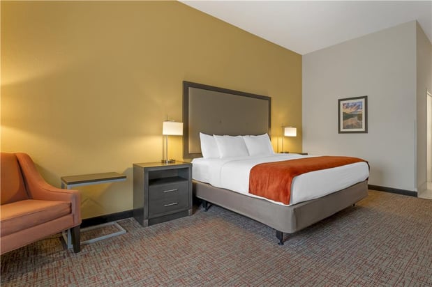 Images Best Western Plus Elizabethtown Inn & Suites
