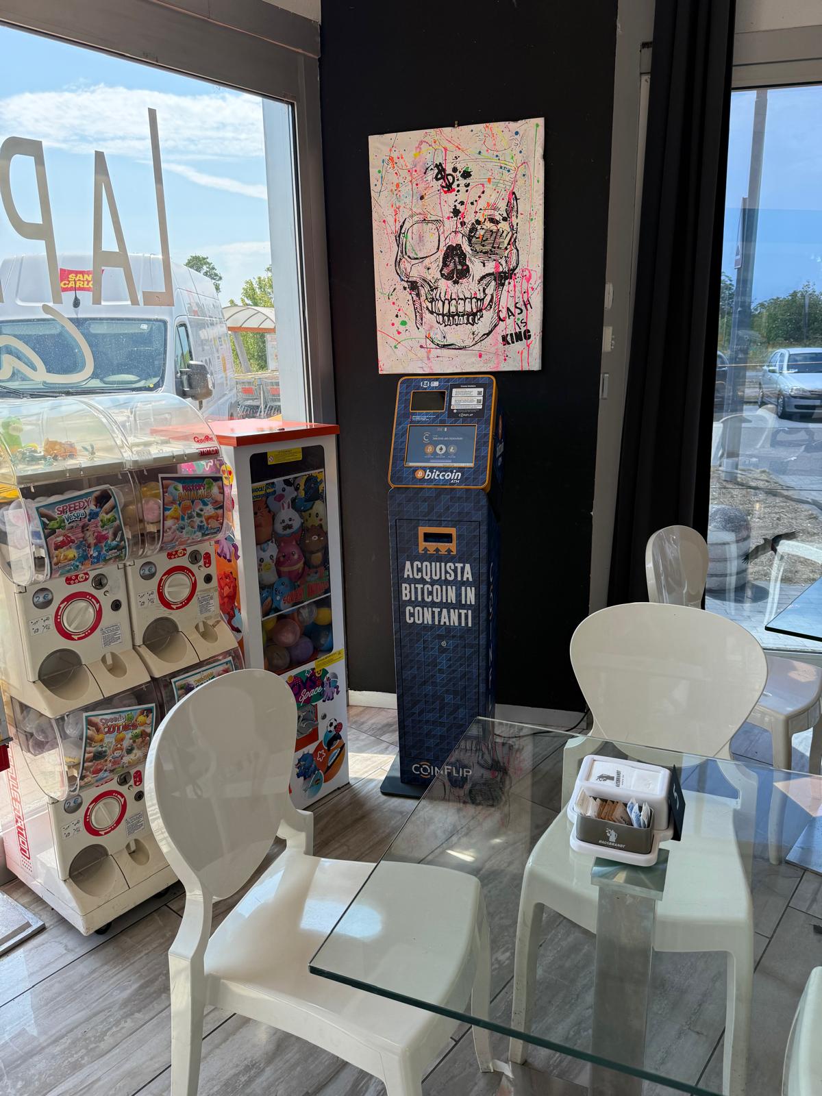 Images CoinFlip Bitcoin ATM - La Plaza Cafè (Casorate Primo)