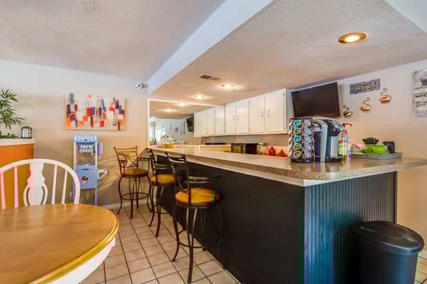 Images Forest Woods Apartments