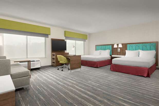 Images Hampton Inn & Suites Durham University Medical Center