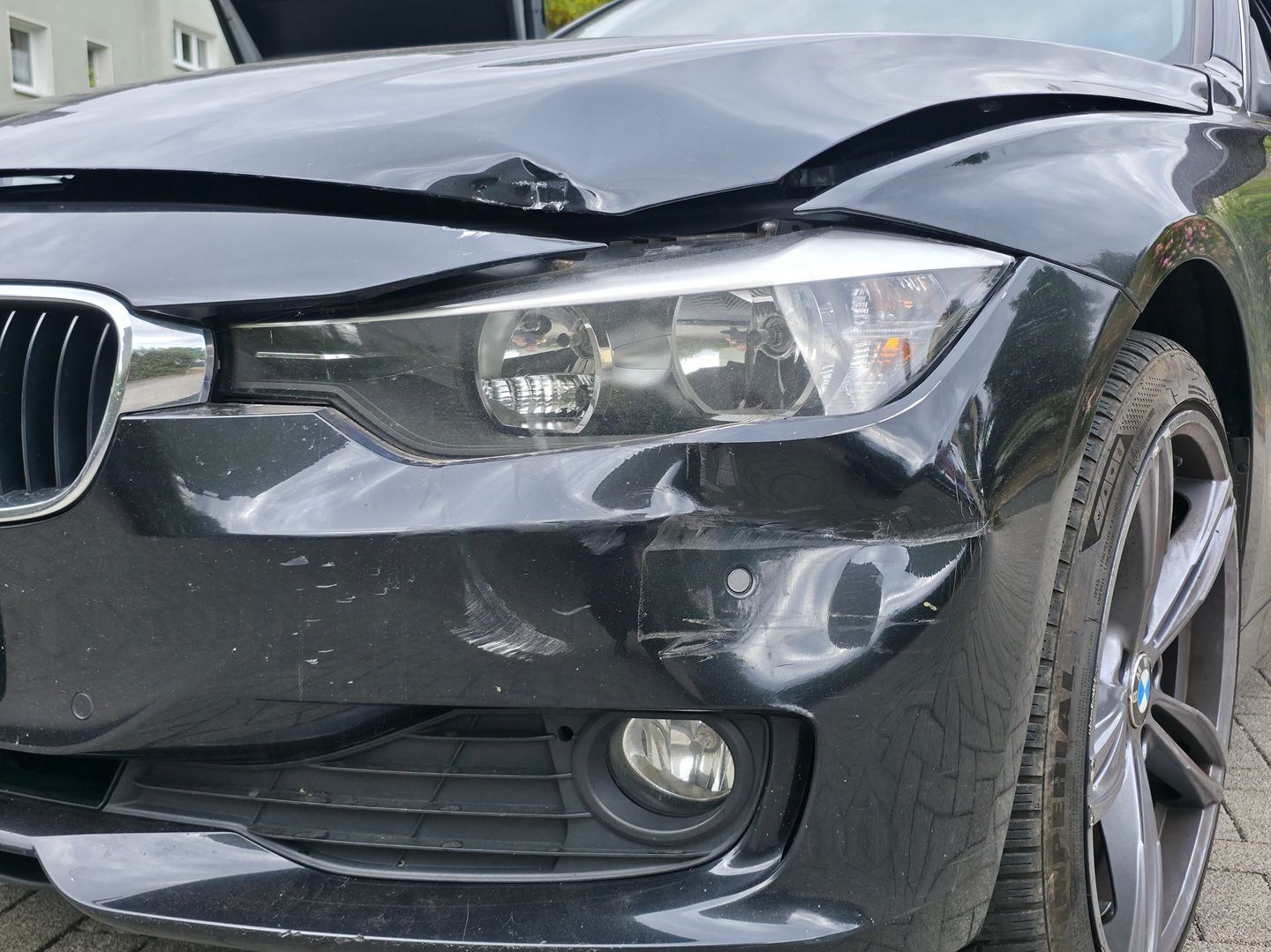 Unfallzentrale NRW | Kfz Gutachter Düsseldorf, Toulouser Allee 9 in Düsseldorf