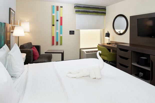 Images Hampton Inn Greensboro-Airport