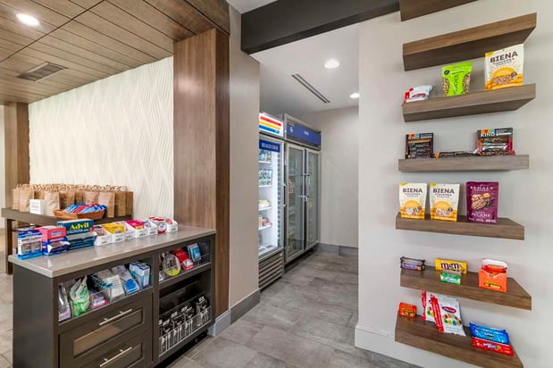 Images Hilton Garden Inn Portland Airport