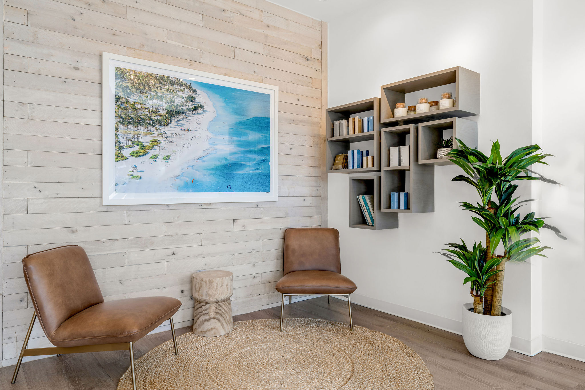 SUGARED + BRONZED Coral Gables Lobby