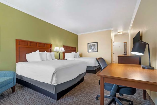 Images Best Western Hebbronville Inn