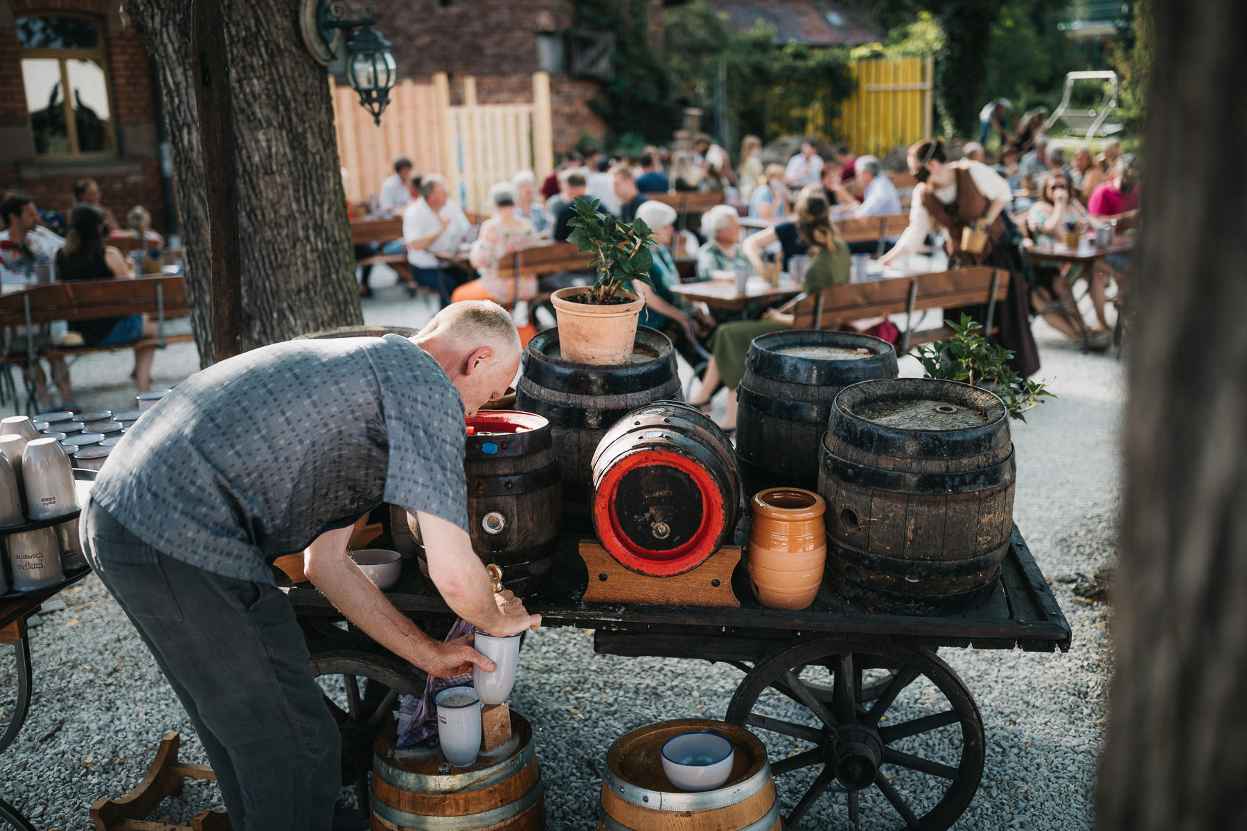 Finyas Taverne im Lutzgarten, Großreuther Straße 113 in Nürnberg