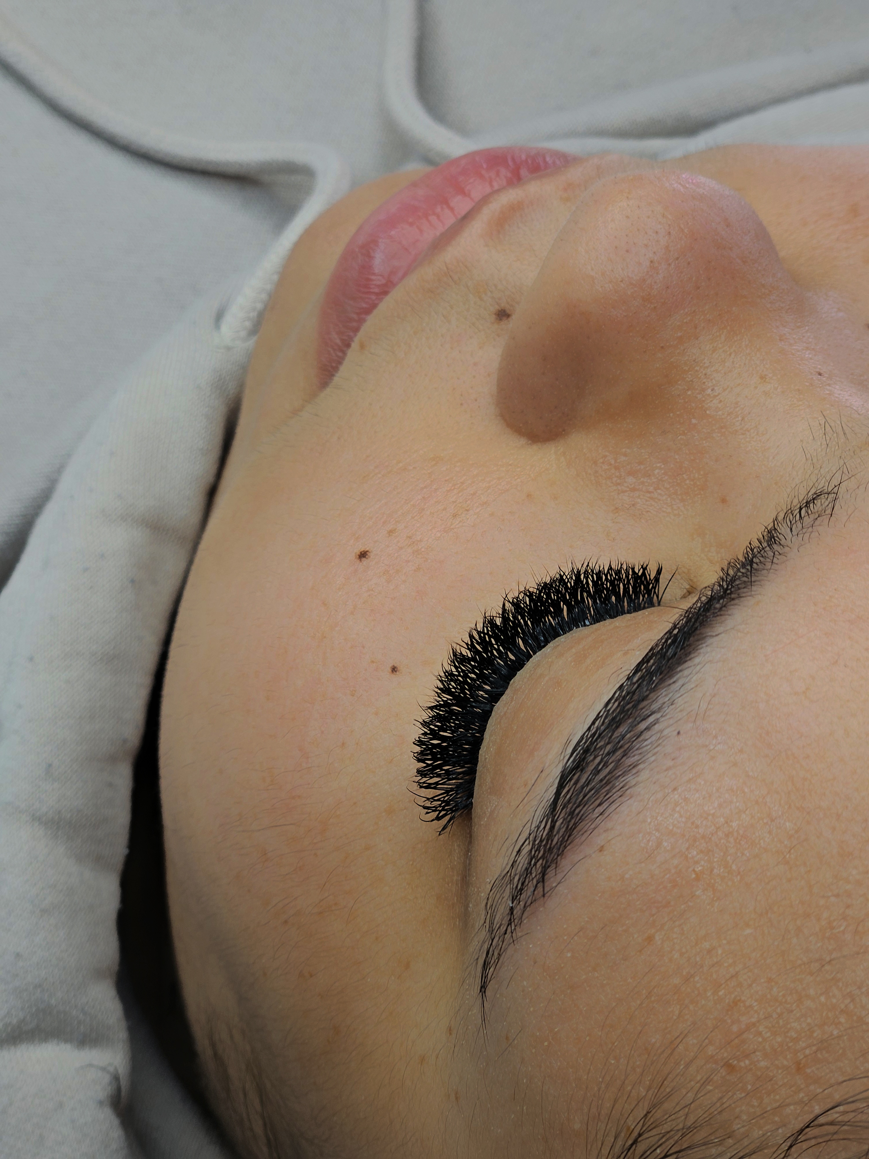 Images Lashista - Formation cils - Pose de cils - Produits de cils Longueuil