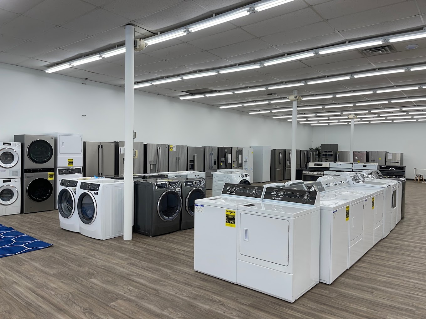 Bill & Rod's Appliance Show Room - Washer & Dryer