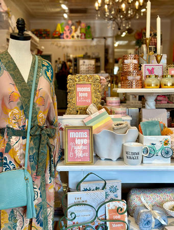 Images Barefoot Stitches & Gifts