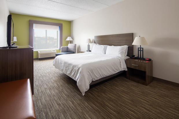 Images Holiday Inn Express & Suites Chattanooga-Lookout Mtn, an IHG Hotel