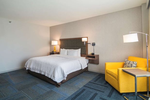 Images Hampton Inn Chicago North-Loyola Station