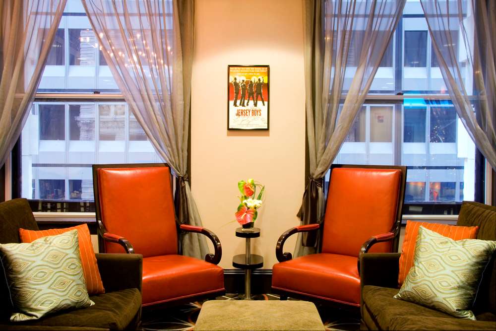 Hampton Inn Majestic Chicago Theatre District