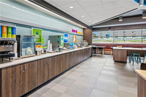 Images Tru by Hilton Kansas City Airport