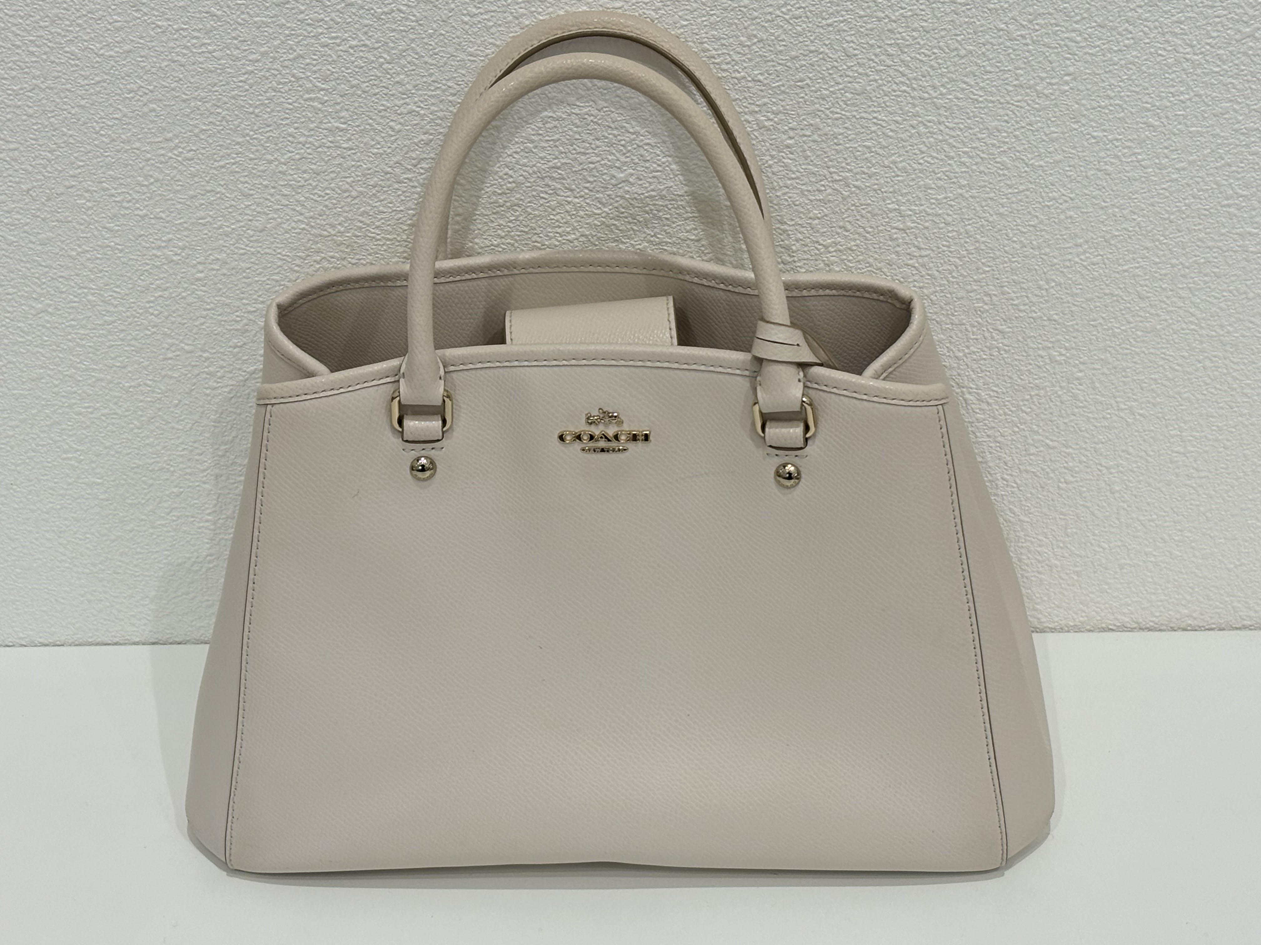 Images KOMEHYO（コメ兵）買取センターヴェルサウォーク西尾