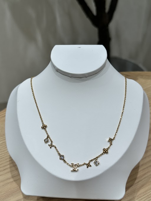 Images KOMEHYO（コメ兵）買取センタークリスタ長堀