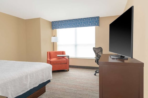 Images Hampton Inn & Suites Madison Downtown