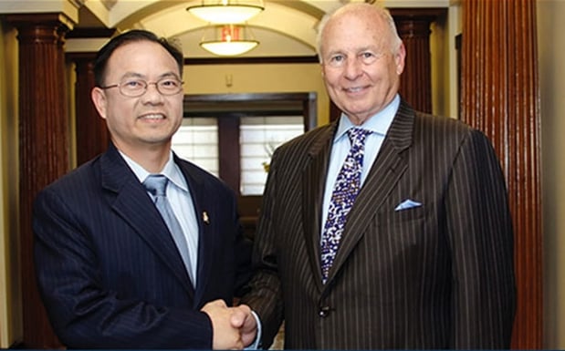 Images Law Office of Daniel Deng 邓洪律师事务所