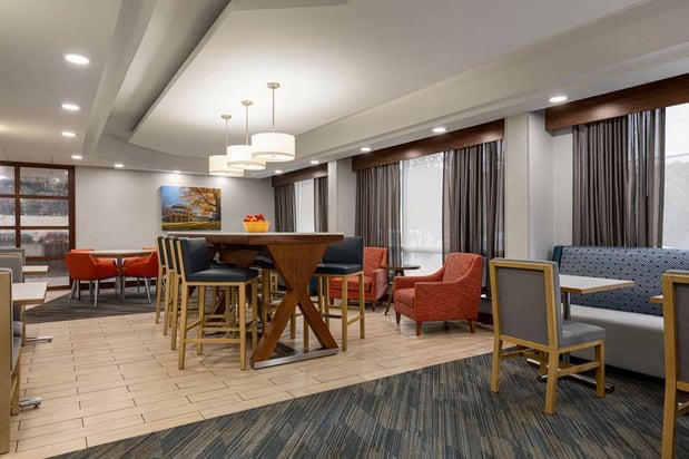 Images Hampton Inn Charlottesville