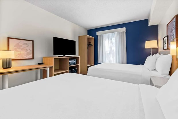 Images Spark by Hilton Hershey Near the Park
