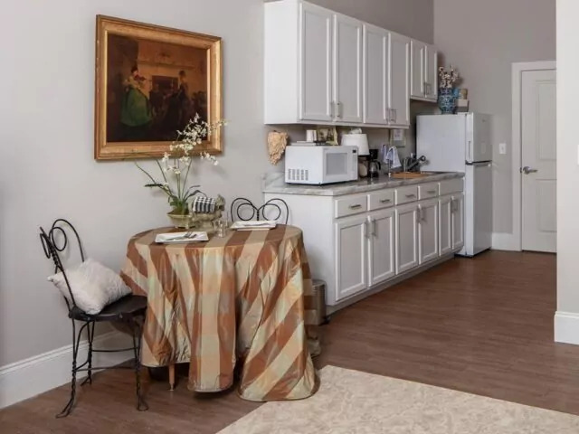 Images Lakeshore Senior Living