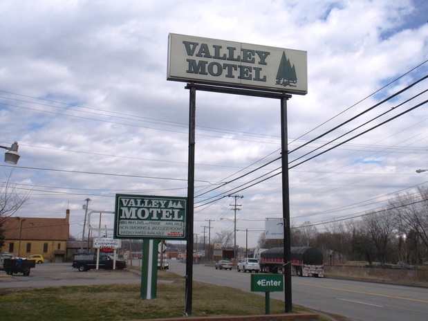Images Valley Motel