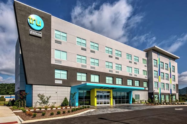 Images Tru by Hilton Roanoke Hollins