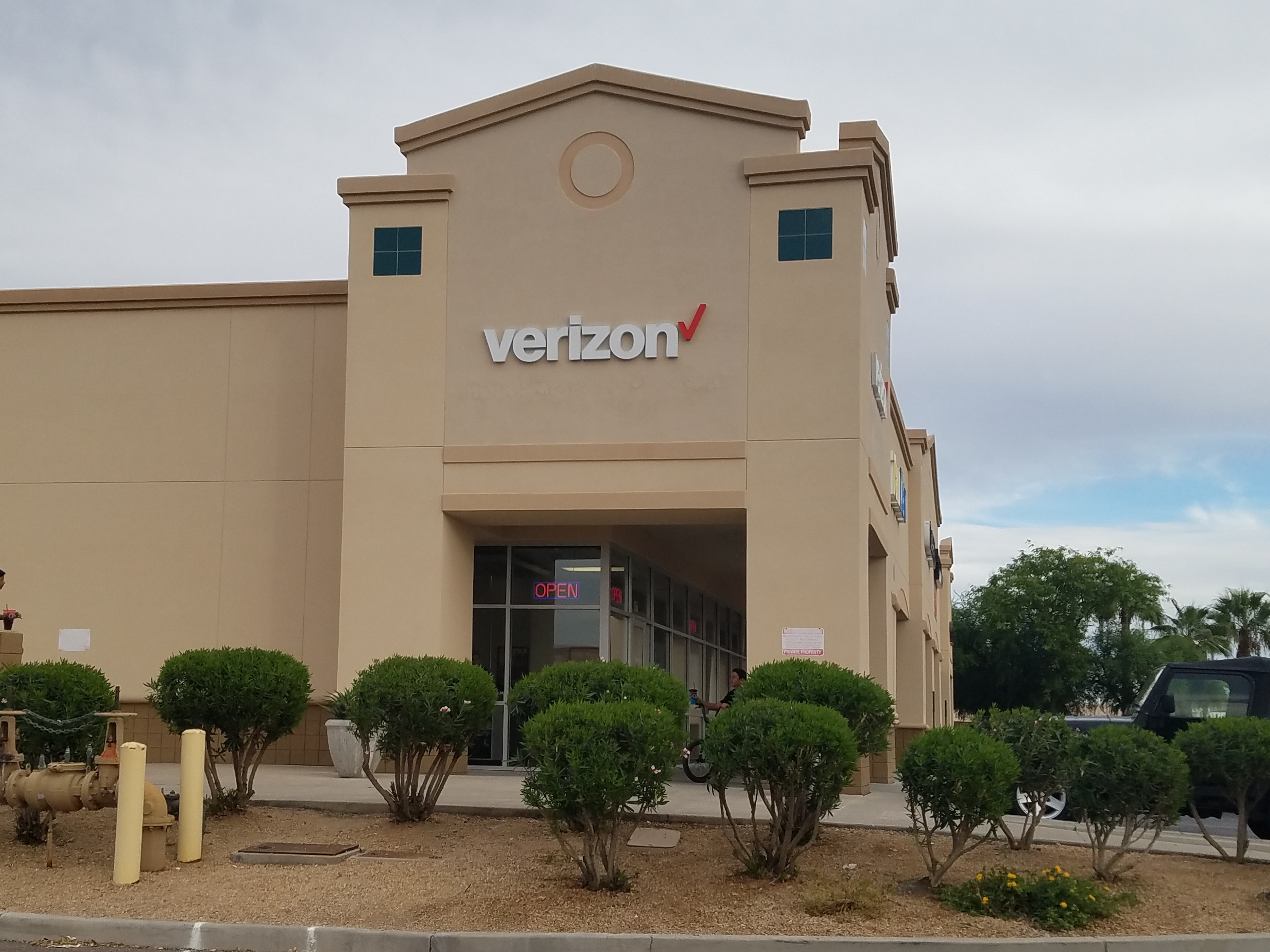 Verizon Gilbert (480)941-6708