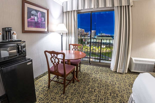 Images Salt Lake Plaza SureStay Collection by Best Western