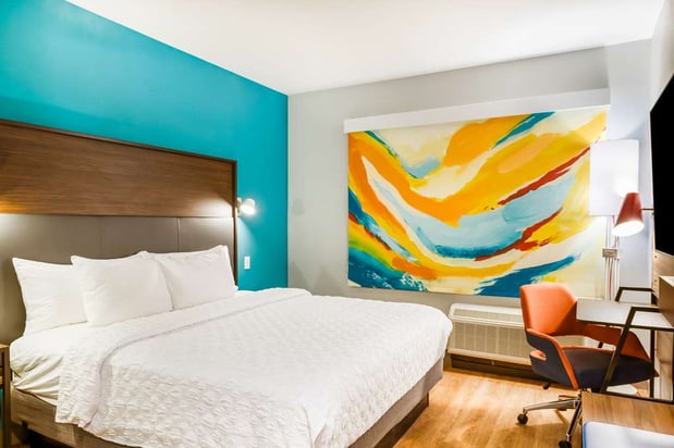 Images Tru by Hilton Midland