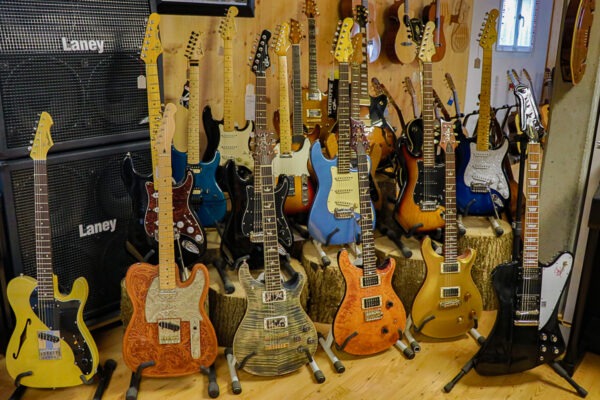 Bilder Guitar-Repairs Urs Winkler