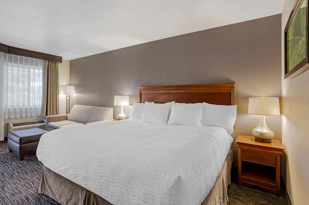 Images Best Western Plus Landmark Inn