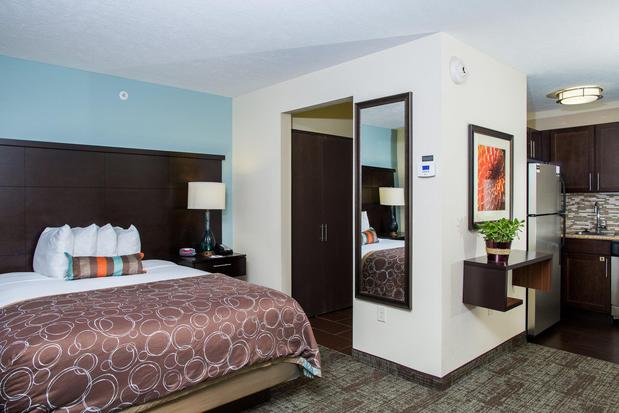 Images Staybridge Suites Lincoln Northeast by IHG