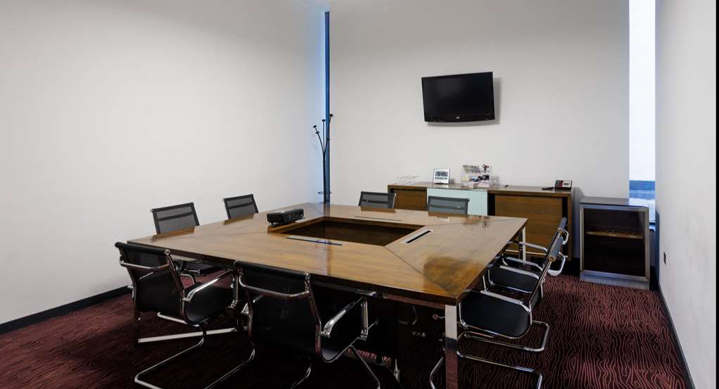 Presley Meeting Room