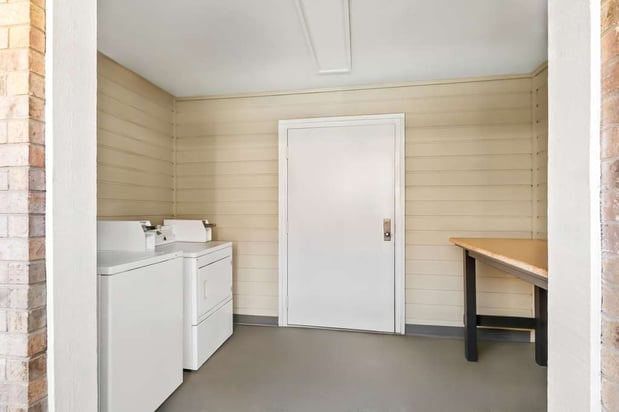 Images SureStay Plus by Best Western San Antonio Fiesta Inn