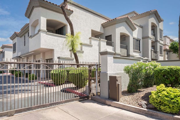 Images Camden Montierra Apartments