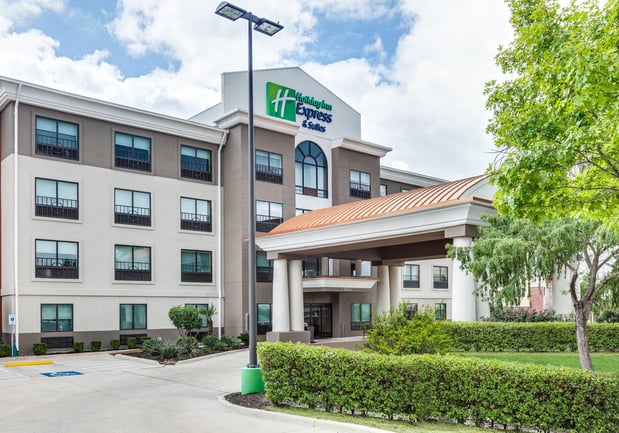 Images Holiday Inn Express & Suites San Antonio NW Near Seaworld by IHG