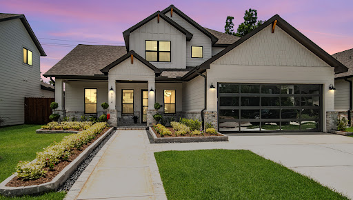 Images Shad Bogany Team