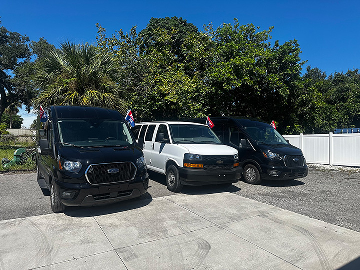 Images NEO Van Rentals – Bradenton